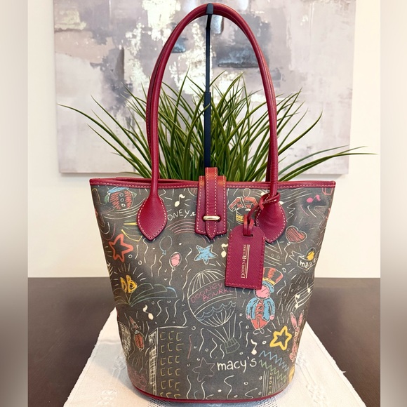 Dooney & Bourke Handbags - Vintage Dooney & Bourke Limited Edition Macy's
Parade Bucket Bag